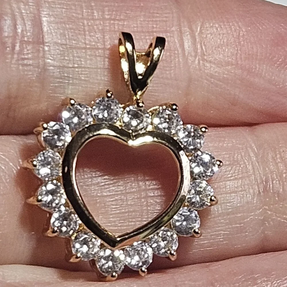 HAN 925 Yellow Gold Over Sterling Silver Vermeil CZ Heart Pendant - Picture 10 of 12